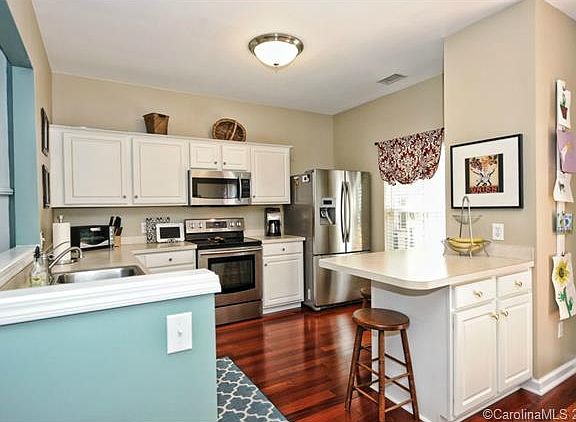 5th image of 8326 Gossomer Bay Dr