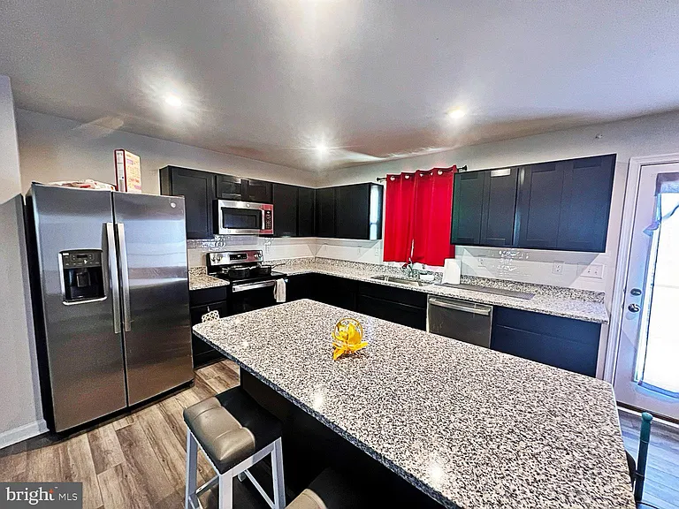94 Opal Dr — Photo 6