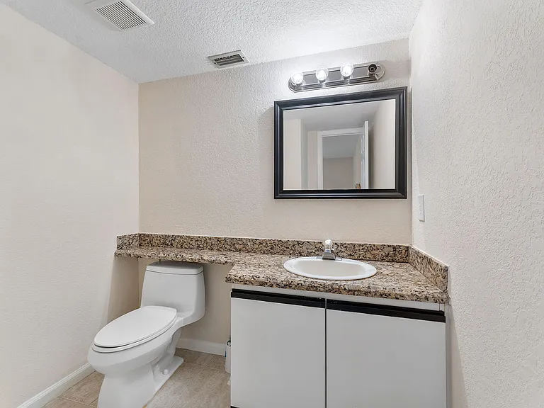 2704 Vision Dr — Photo 27