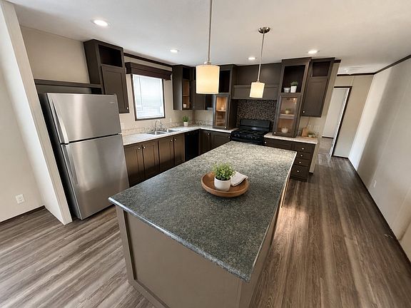 2nd image of 119 Hosner Dr #119