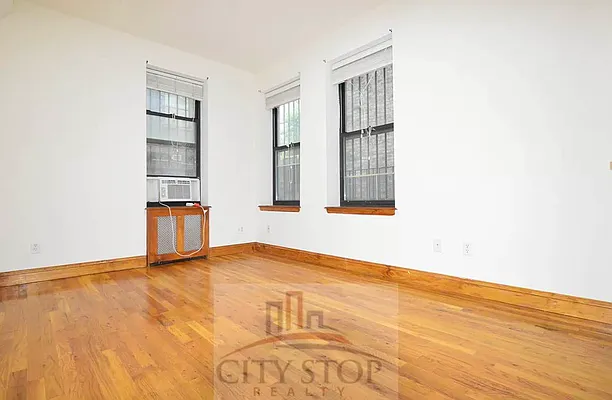 Rented by City Stop Realty | media 21