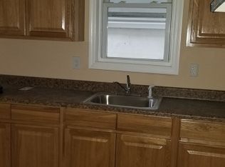 553 Walnut St, Elizabeth, NJ 07201