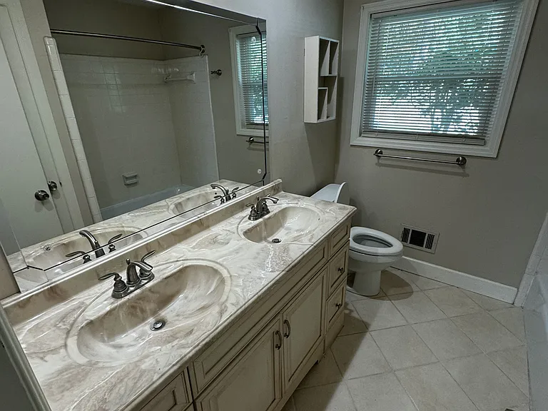 1497 Drayton Woods Dr — Photo 22