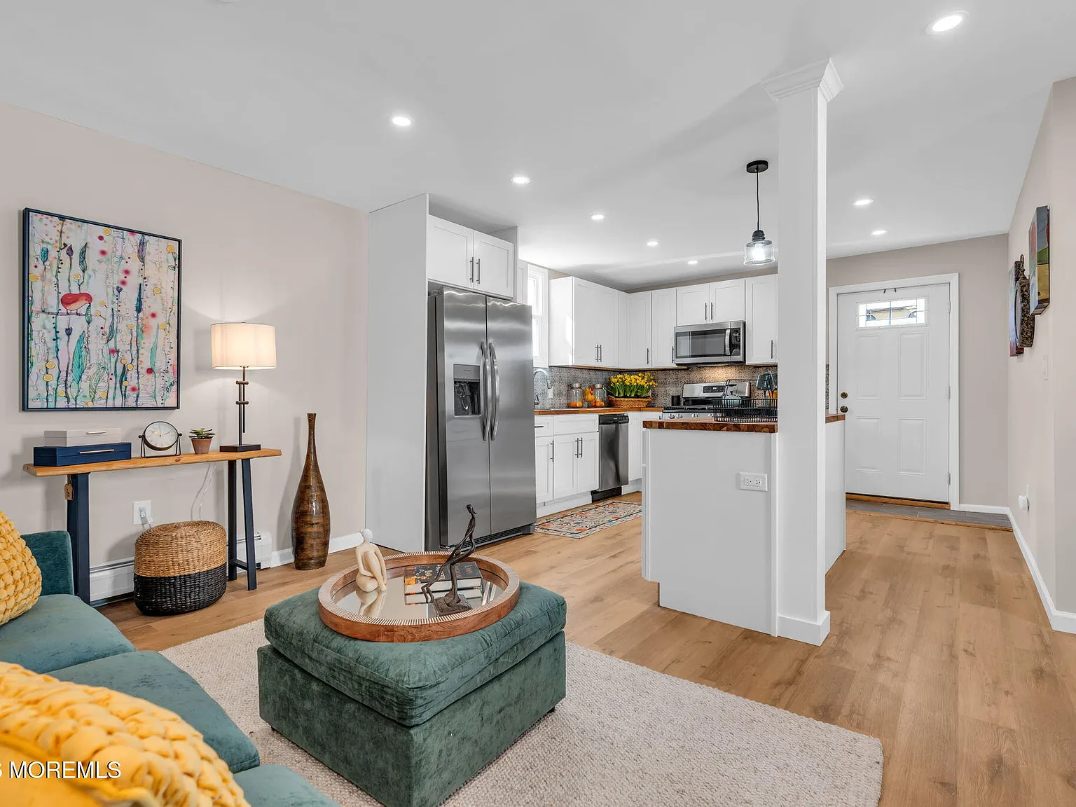 3 bed, 2229 sqft, $3,400 — Photo 3