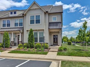 8048 Rutland Village Dr, Mechanicsville, VA 23116
