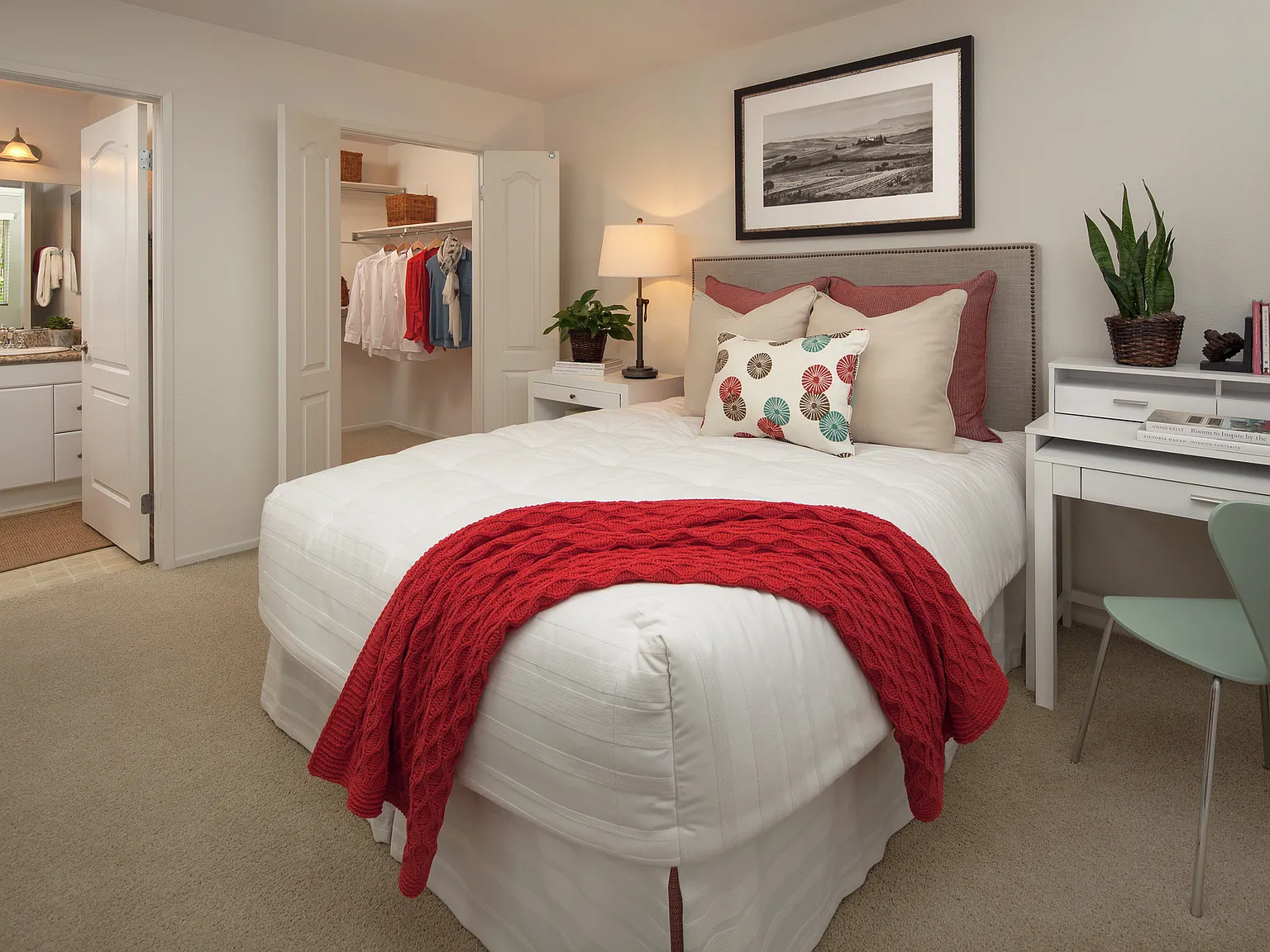 Rancho Santa Fe Apartment Homes — Photo 2