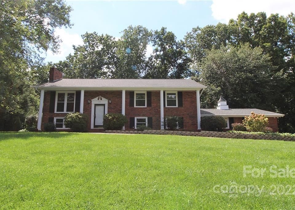 1st image of 775 Beaumont Poplar St