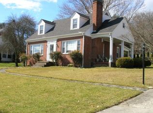 690 W Pine St, Wytheville, VA 24382