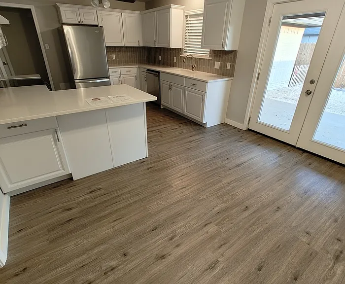 2404 Northtown Ct — Photo 8