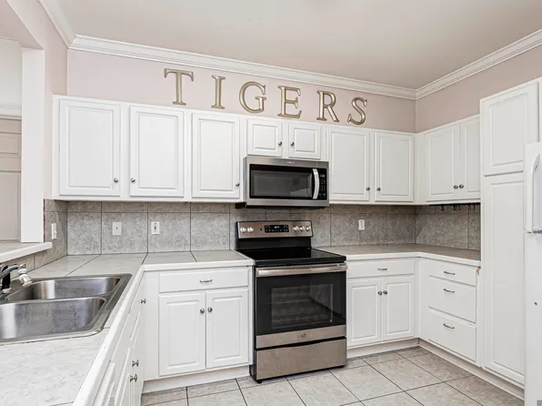 4625 Burbank Dr APT 404, Baton Rouge, LA 70820