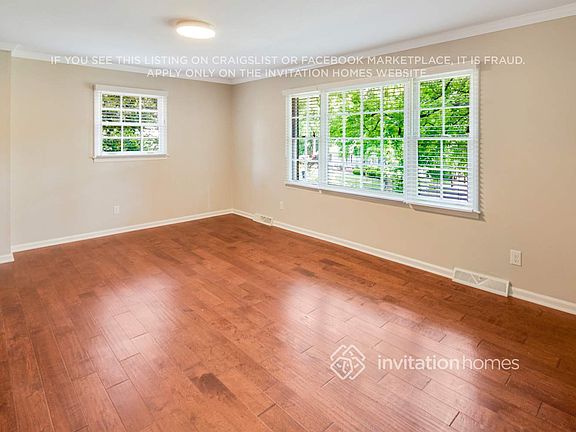 5th image of 929 Eaglewood Ave