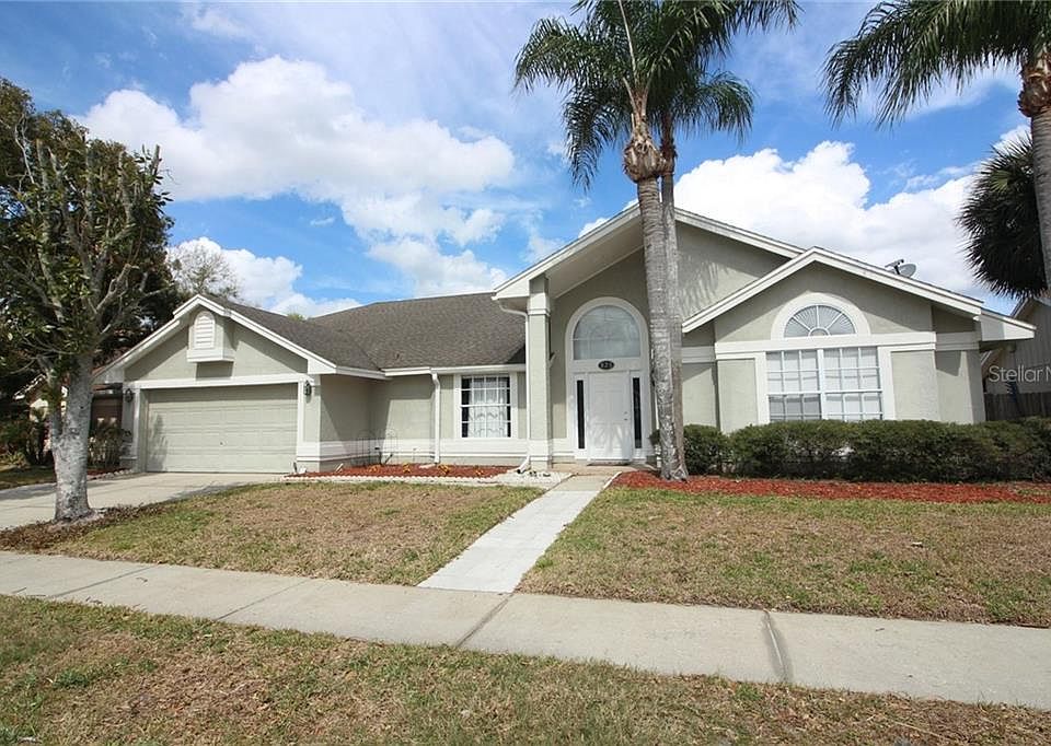 1st image of 825 Silversmith Cir