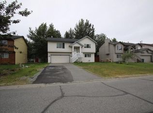 1110 W Woodstock Dr, Palmer, AK 99645