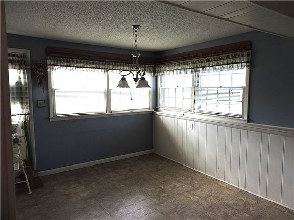 3rd image of 306 Poland Rd