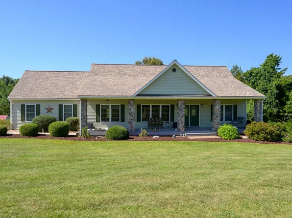171 Stoney Creek Dr, Madison Heights, VA 24572