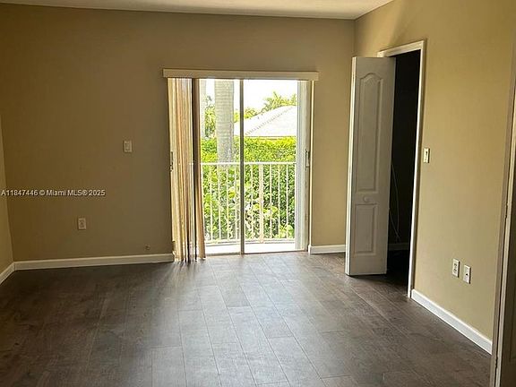 5th image of 3138 SW 129th Ter #123