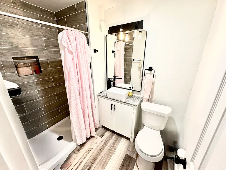 443 College Ave — Photo 14
