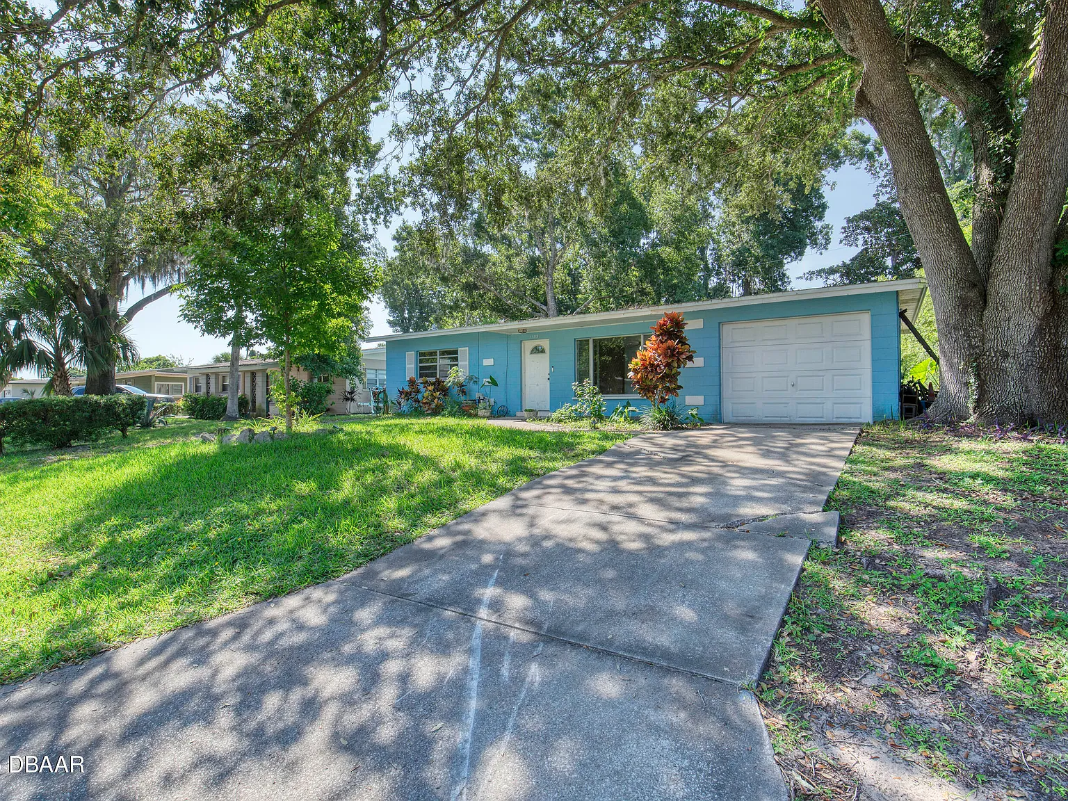 2 bed, 1.0 bath, 864 sqft, $1,850 — Photo 2
