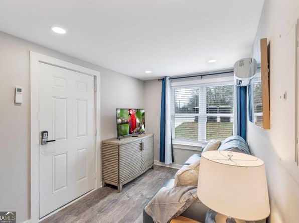 243 Georgia Ave N APT A