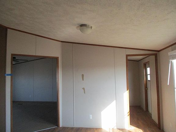 4th image of 344 N Palomino Ave
