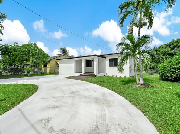 1847 NW 82nd St, Miami, FL 33147
