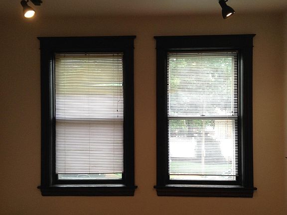 5th image of 3677 Blaine Ave