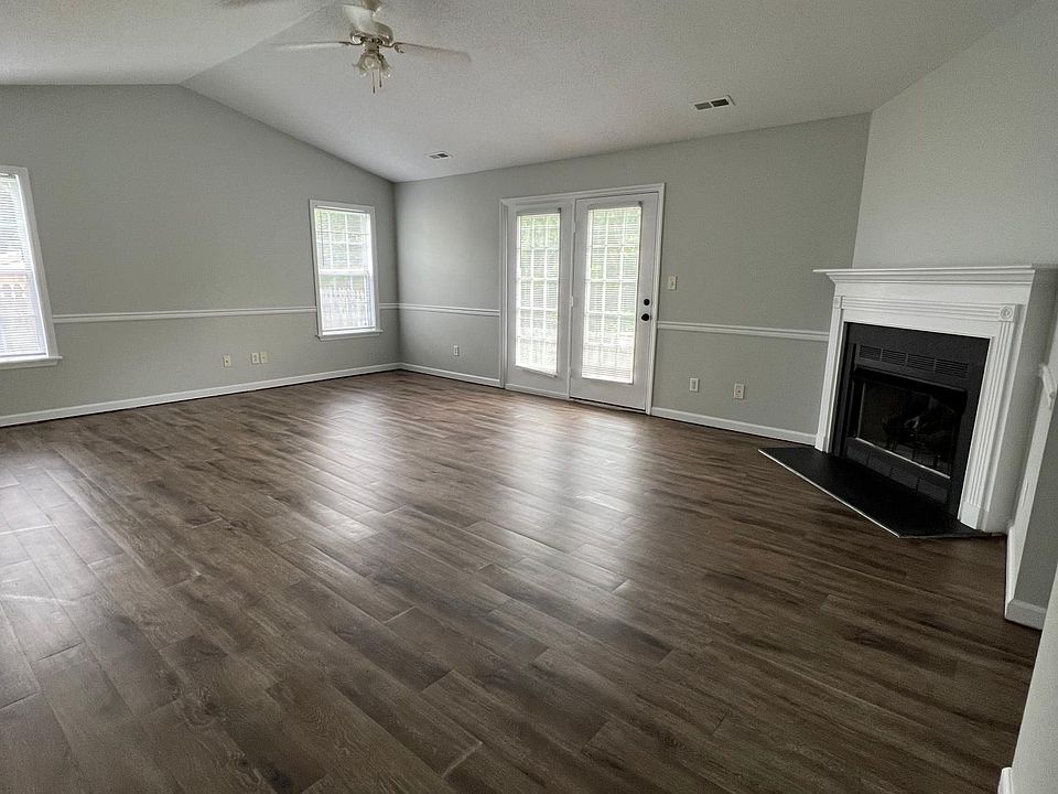 1st image of 442 Boysenberry Ln