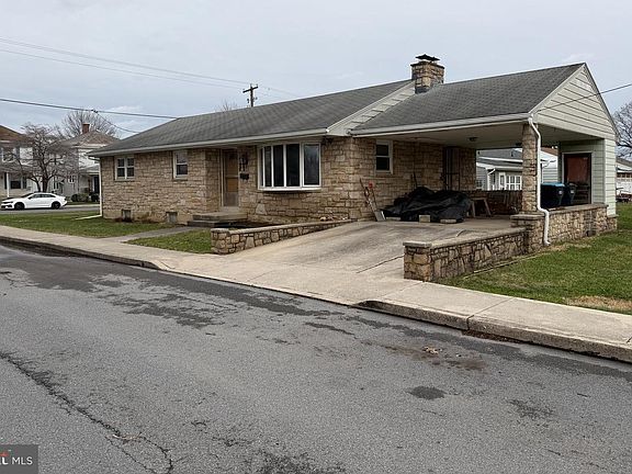 2nd image of 90 E Hazel St