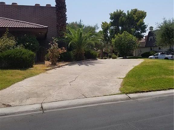 4th image of 2840 Augusta Dr