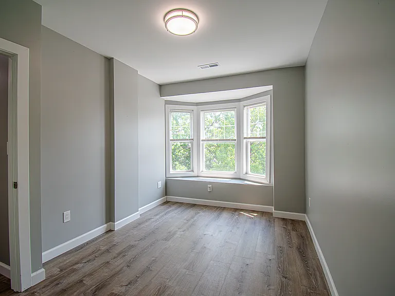 710 Leland Ave #2S — Photo 36