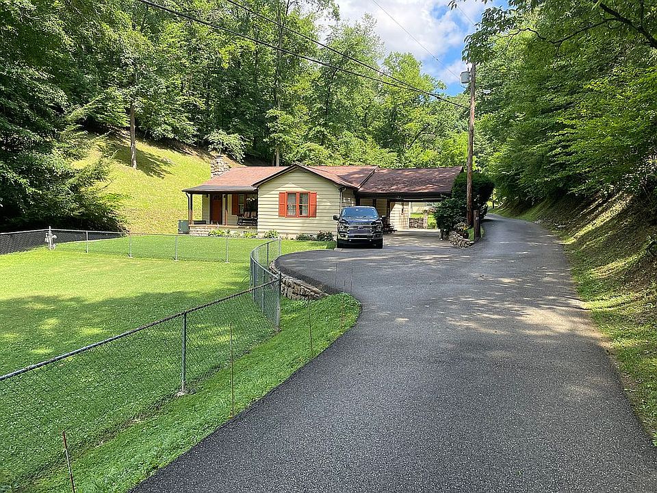 1st image of 37 Montclair Dr