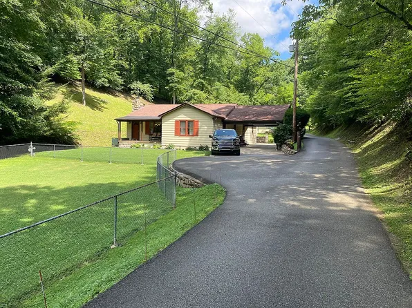 37 Montclair Dr, Charleston, WV 25311