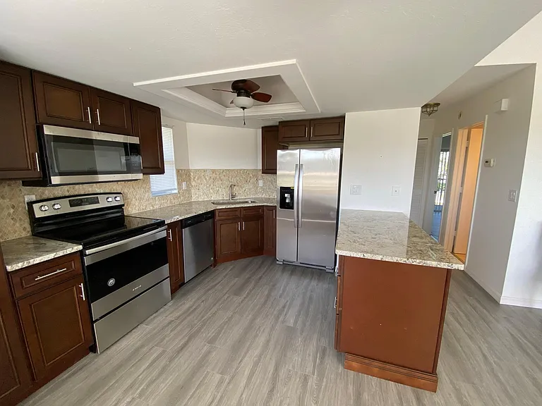 5028 Chiquita Blvd S #201 — Photo 2