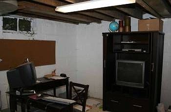 3rd image of 5931 Edgehill Dr
