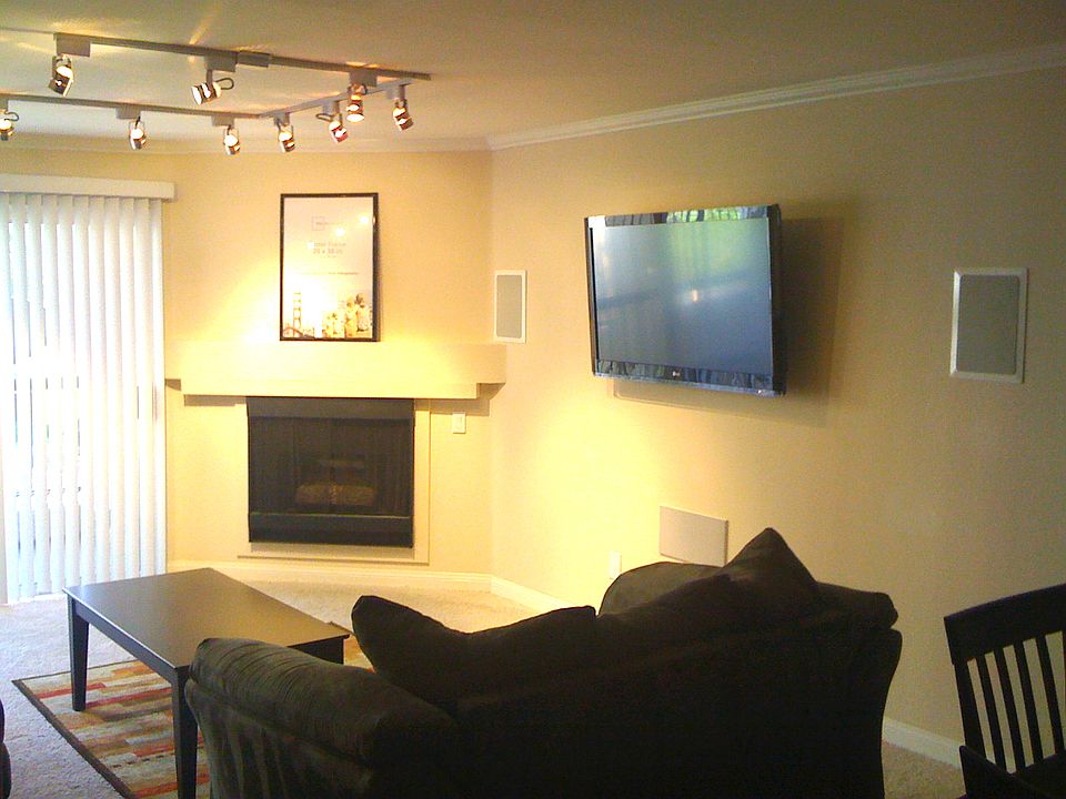 1st image of 5550 Owensmouth Ave