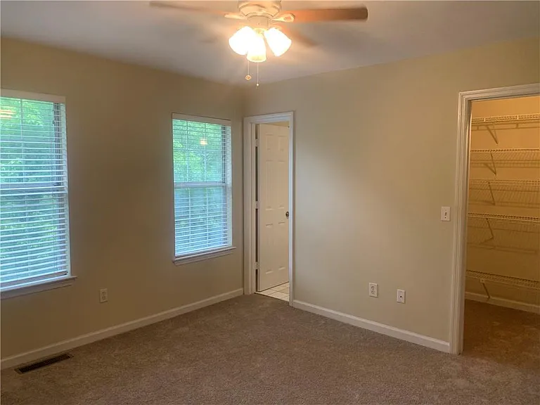1652 Grist Mill Dr — Photo 12