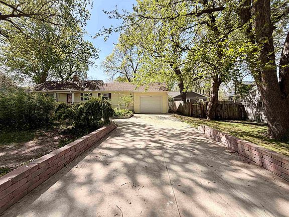 3rd image of 15117 War Eagle Blvd