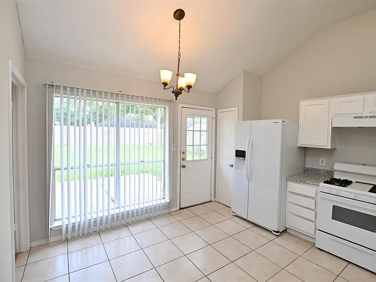 6702 Garden Canyon Dr — Photo 6