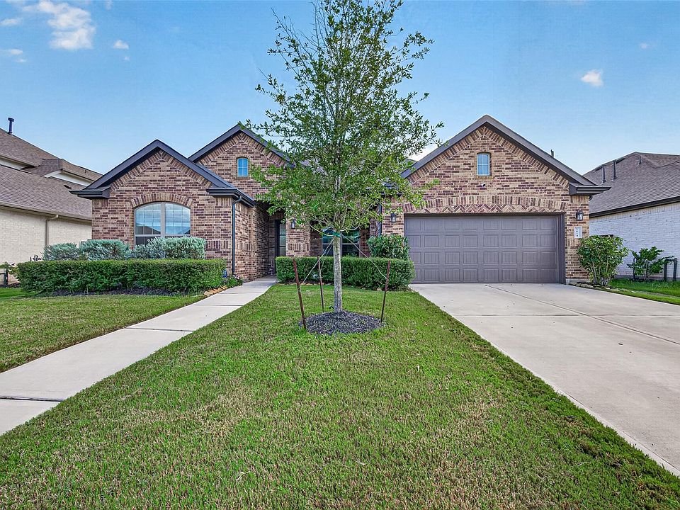 1st image of 5814 Lavaca Ln