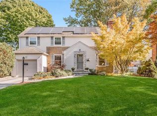 11 Hickory Hill Rd, Eastchester, NY 10709