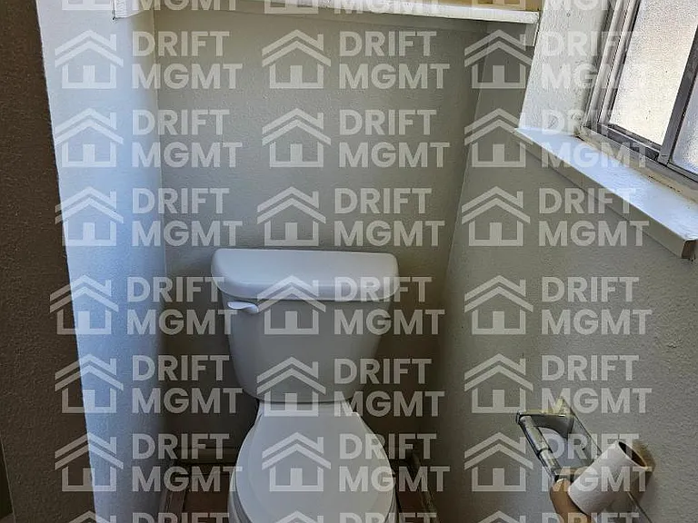 Unit Photo