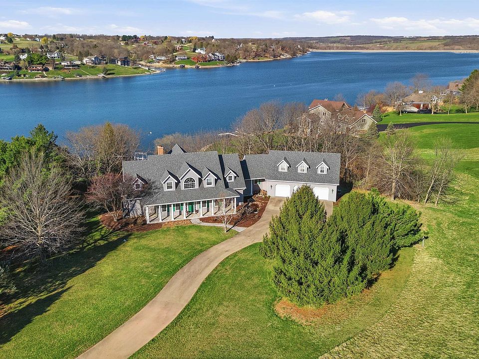 1st image of 23-48 Barrington Ct