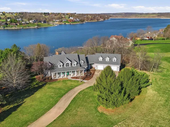 23-48 Barrington Ct, Lanark, IL 61046