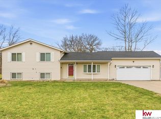 2507 Cambridge Dr, Plattsmouth, NE 68048