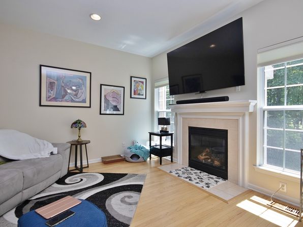 836 Huntington Dr