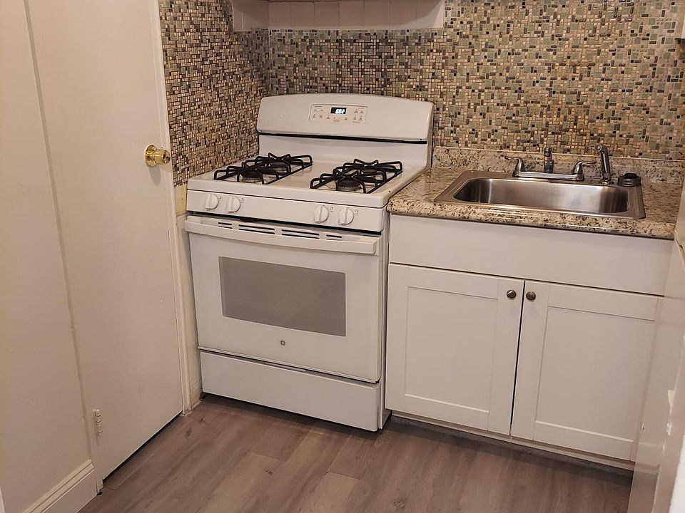1st image of 332 Copeland St #25