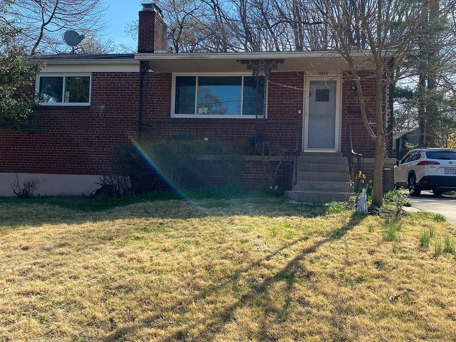 Carolyn Ave, Fairfax — Photo 1