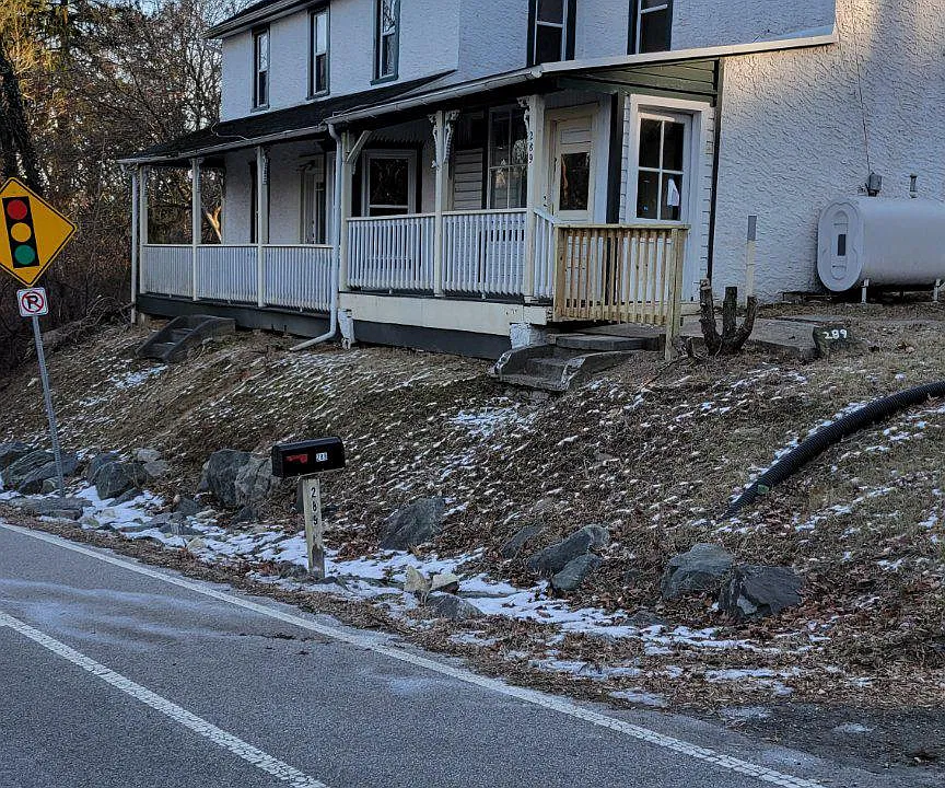 289 Arcola Rd