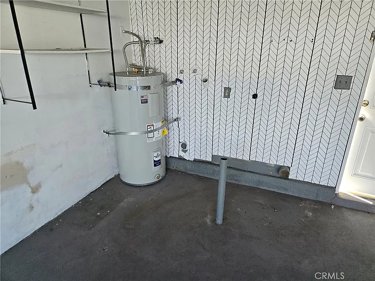7040 Auburn Way — Photo 13