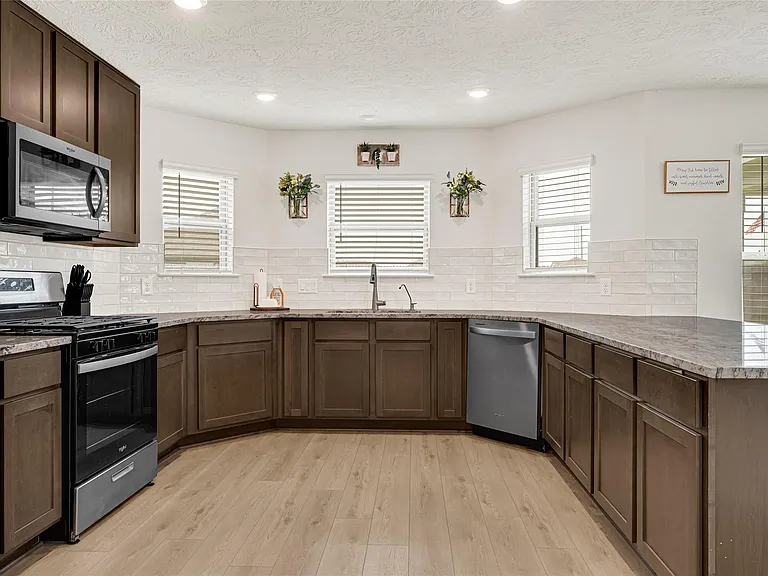 5510 Blackbird Ln — Photo 7
